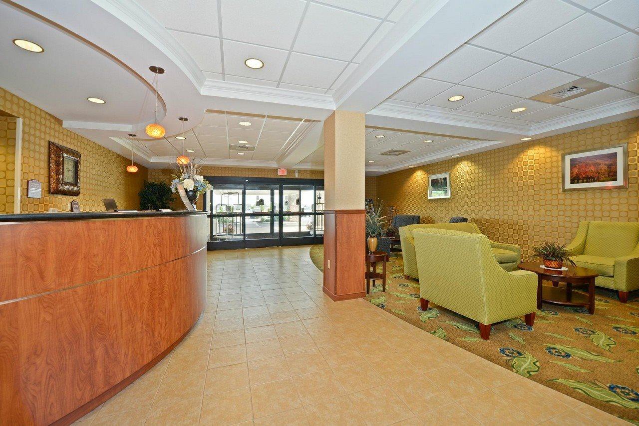Comfort Lancaster Amish Country 3*