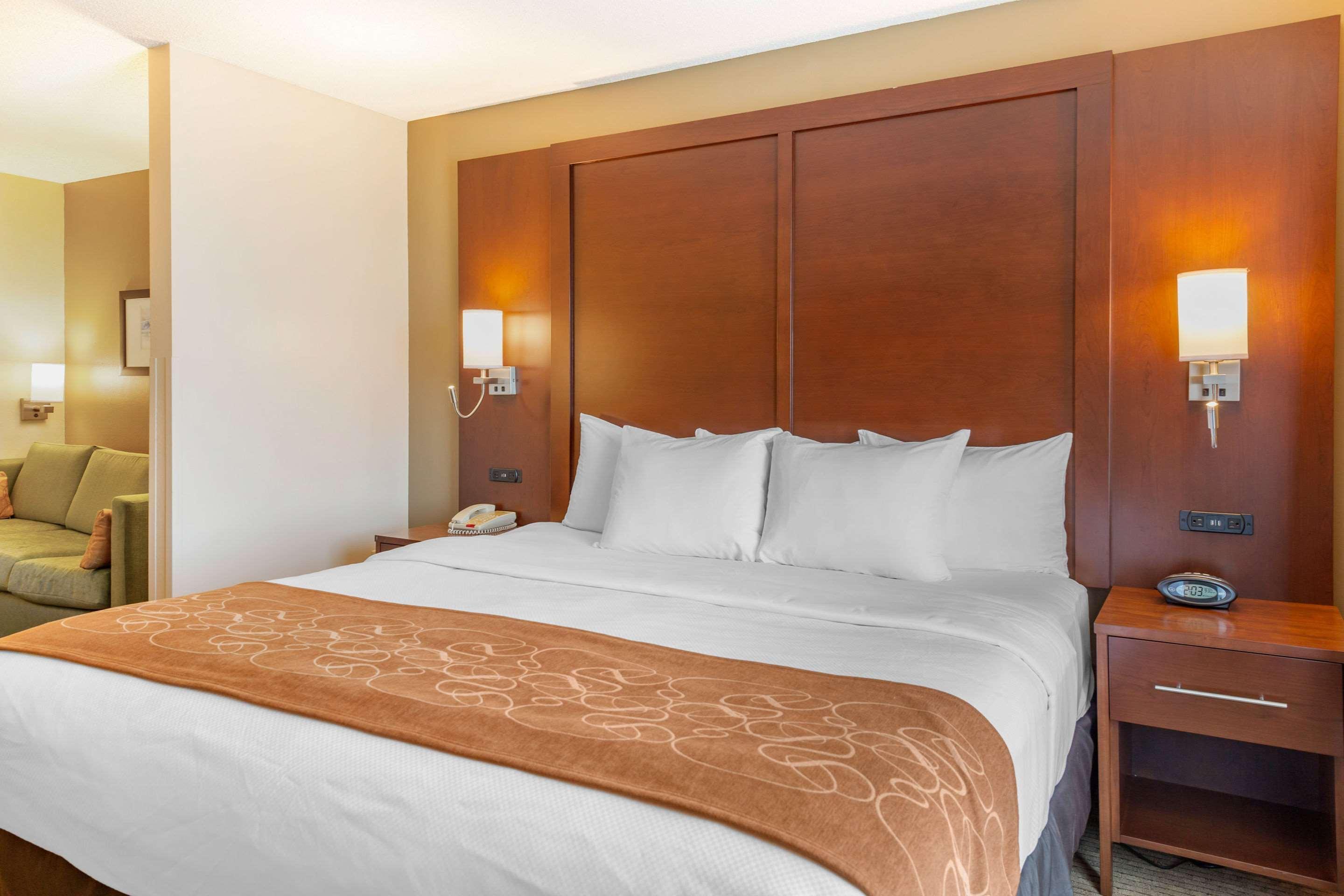 Comfort Lancaster Amish Country 3*