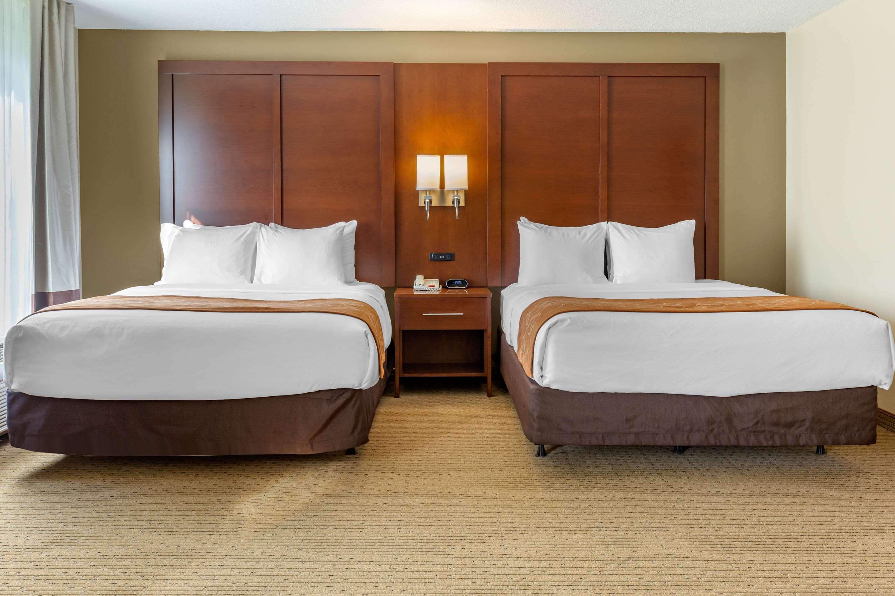 Hotel Comfort Lancaster Amish Country