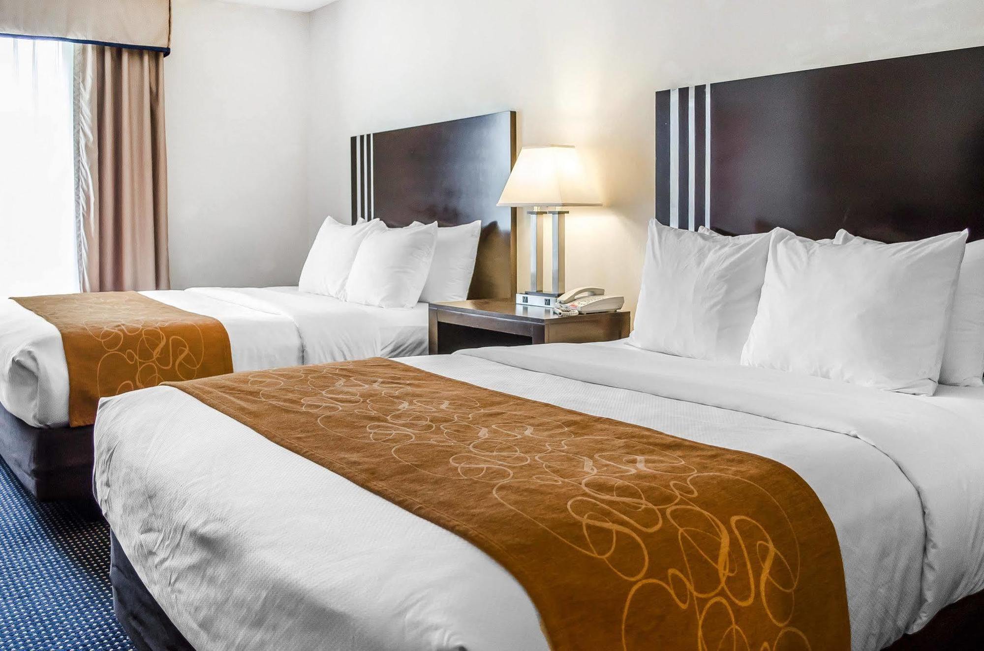 Comfort Lancaster Amish Country Hotel 3*